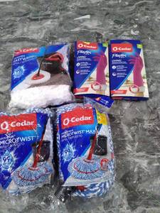 lot 30377 image: Cleaning Bundle (5pcs)  (See photos)  (SOLD AS IS)