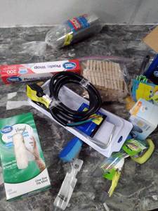 lot 30389 image: Misc Items Bundle (8pcs)  (See photos) (SOLD AS IS)