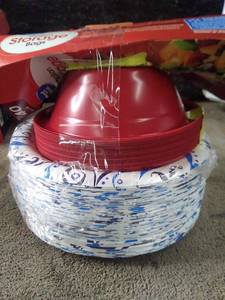 lot 31214 image: Disposable Goods Bundle (3pcs)  (See photos)  (SOLD AS IS)
