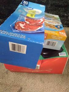 lot 31222 image: Disposable Goods Bundle (3pcs)  (See photos)  (SOLD AS IS)