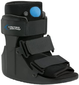 lot 31814 image: United Ortho Fracture Tube Boot, Fits Left or Right, Size XL, Black