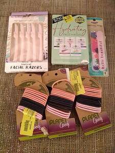 lot 54472 image: Beauty Bundle  (6pcs)  (See photos)  (SOLD AS IS)