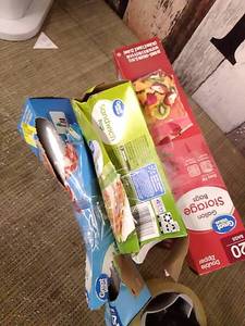 lot 54473 image: Storage Bags Bundle (4pcs)  (See photos)  (SOLD AS IS)