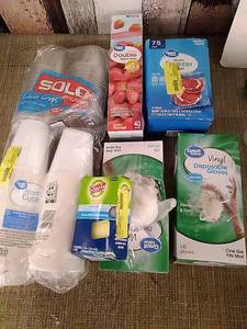 lot 54475 image: Household Bundle (7pcs)  (See photos)  (SOLD AS IS)