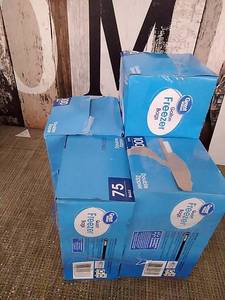 lot 54491 image: Freezer Bags Lot  (4pcs)  (See photos)  (SOLD AS IS)