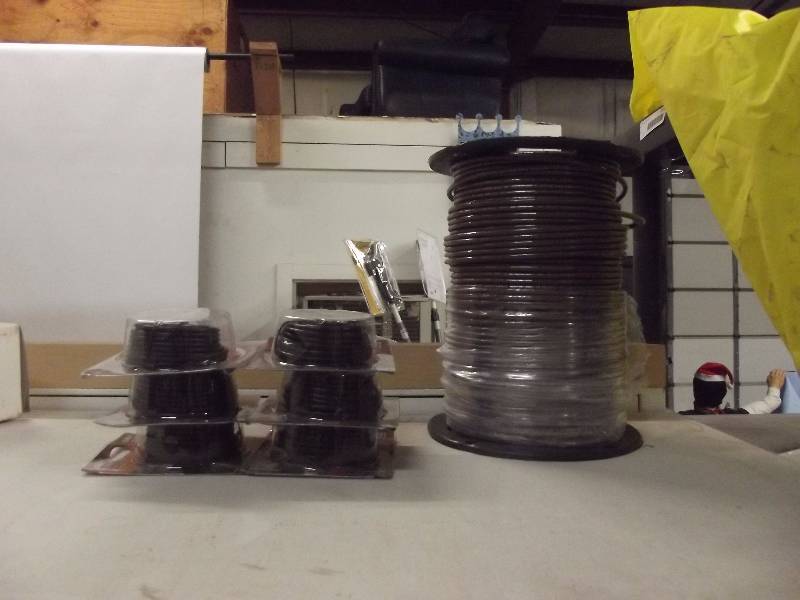 lot 817 image: Lot of Wiring