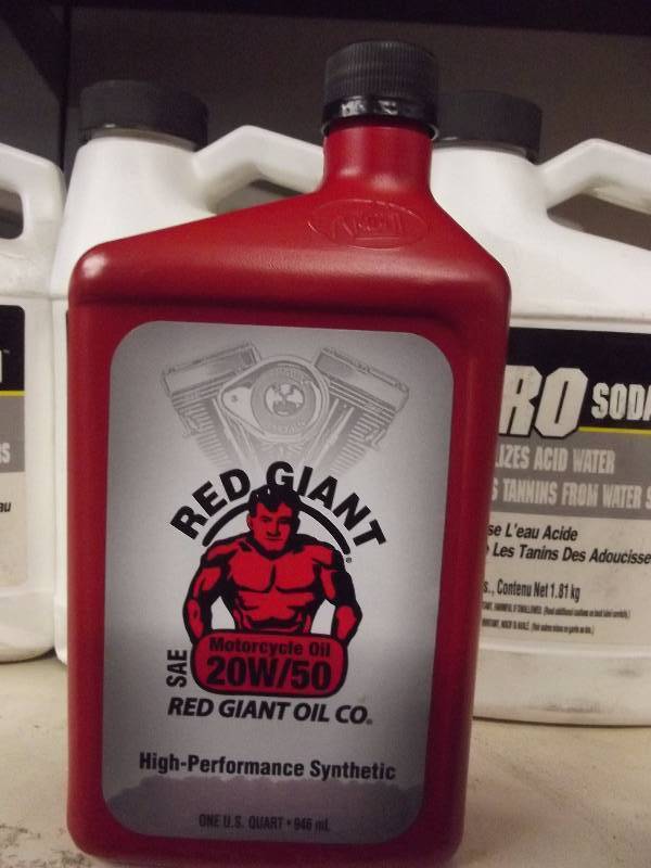 lot 509C image: Red Giant Oil Company 20W-50 Synthetic Motorcycle Oil