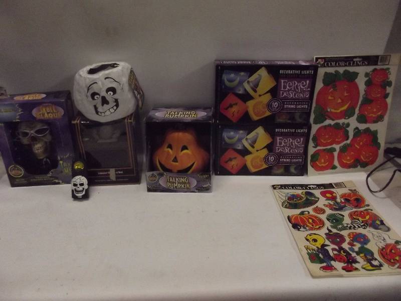 lot 744 image: Halloween Goods