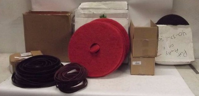 lot 883 image: Flooring Pads Lot