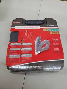 lot 3618 image: Arrow Electric Multi Purpose Et2025hd Round & Flat Staple Gun  Nail Gun(Tool Only)