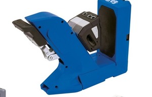 lot 3731 image: Kreg Pocket Hole Jig 720, Blue, 1 x 8