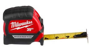 lot 3700 image: Red Milwaukee 35 Magnetic Tape Measure,