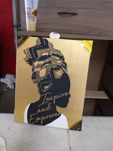 lot 27655 image: Oliver canvas picture inspire and empower