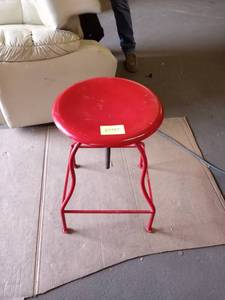 lot 27707 image: vintage garge stool red heavy duty