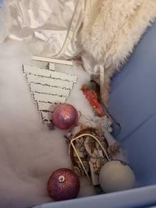 lot 27730 image: tub of Christmas items variety