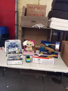 lot 27734 image: lot of variety toys