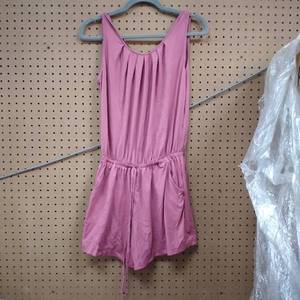 lot 1156 image: JUMPER SHORTS  SIZE M
