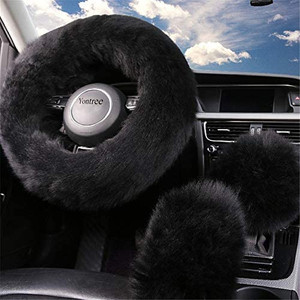 lot 1175 image: Steering Wheel Cover shag