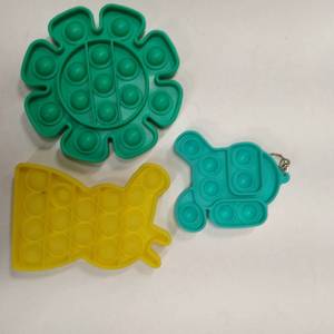 lot 1215 image: 3 PC POPIT SET