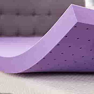 lot 5121 image: 3 Unknown Size Memory Foam Mattress Pad