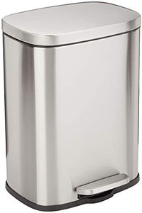 lot 5135 image: Amazon Basics Smude Resistant Trash Can