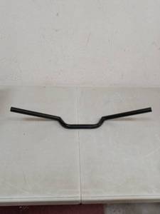 lot 5203 image: Unknown handle bar 9in grip 7 in center