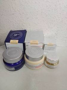 lot 6227 image: Skin, Eye, And moisturizer Skin Care Products