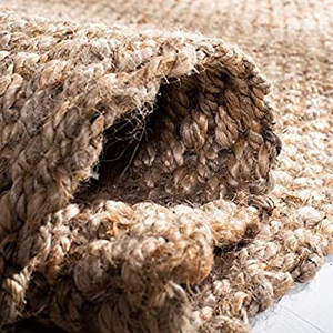 lot 8146 image: SAFAVIEH Natural Fiber Collection 3�5 Natural NF467A Handmade Tassel Premium Jute Area Rug