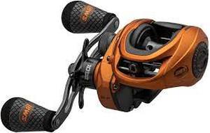 lot 6400 image: Lews Mach Crush Bait Caster Reel