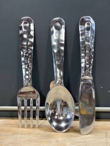 lot 31014 image: Giant Fork Spoon and Knife Wall Hangings Shiny Metal with Loops for Hanging on Back of Each Approx 23 Tall