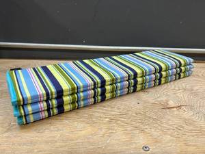 lot 32693 image: Folding Play Mat 37x25
