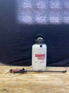 lot 36545 image: Chapin ProSeries XP Extended Performance Sprayer (2 G 7.6 L)