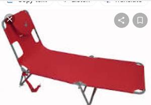 lot 37471 image: Ostrich Chaise Lounge, Red