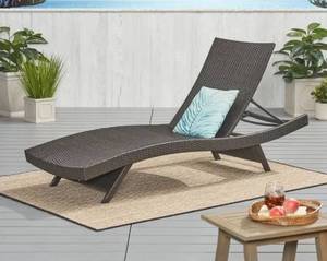 lot 84153 image: SALEM OUTDOOR GREY WICKER CHAISE LOUNGE