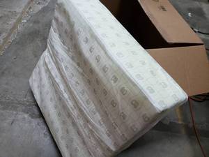 lot 1482 image: Seat Cushion 2 x 2 x 6