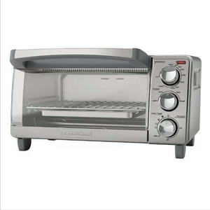 lot 1313 image: BLACKDECKER 4-Slice Toaster Oven Easy Controls Stainless Steel TO1760SS, 15 x 10 x 8 H