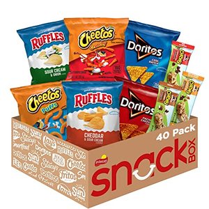 lot 5262 image: Frito-Lay Chips and Quaker Chewy Granola Bars Variety Pack, Single Serve Portions, (40 Pack) (Assortment May Vary)