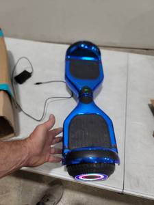 lot 2581 image: Blue Balance HoverBoard