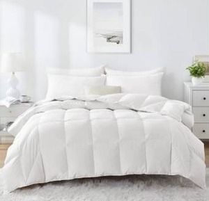 lot 2724 image: Heavy Weight Down Comforter King White