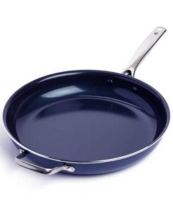 lot 2779 image: Blue Diamond Family Feast Diamond-Infused Ceramic Nonstick 14 Frying Pan with Helper Handle