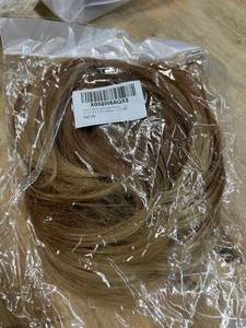lot 31093 image: Lot of 4 Messy Bun Hair Pieces, Various Colors