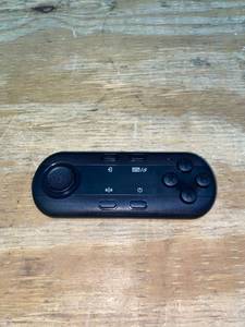 lot 36741 image: Teleprompter Pad Bluetooth Remote Control for Teleprompter