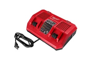 lot 1326 image: Milwaukee-48-59-1802 M18 Dual Bay Simultaneous Rapid Charger
