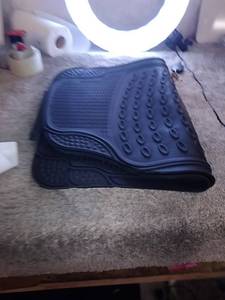 lot 46029 image: New Car Floor Mats Rubber 4pc Set Semi Custom Fit 2 Front  (Only 2 front)
