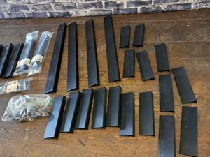 lot 7325 image: Miscellaneous Lot- Different Sizes Richelieu Bp9898192 8-38 Long Finger Cabinet Pull