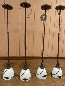 lot 1032 image: Pendant (set of 4) with brown iron leaf decor 10-21 Series
