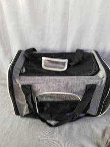 lot 51175 image: PET CARRIER