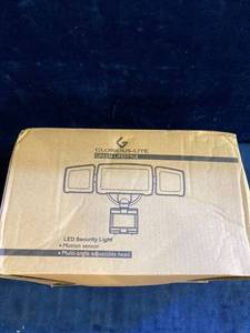 lot 51297 image: GLORIOS LIGHT LED SECURITY LIGHT WITH MOTION SENSOR