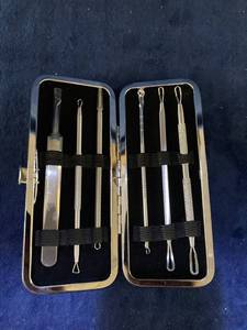lot 51299 image: JPNK PROFESSIONAL SURGICAL EXTRACTOR BLACKHEAD AND BLEMISH REMOVER KIT