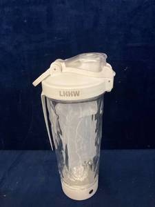 lot 51317 image: LHHW ELECTRIC SHAKER BOTTLE